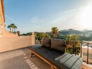 Ático en venta en Benahavís, La Quinta. Ático duplex de...