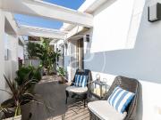Ático en venta en calle De Tapioles, Barcelona, de 45 m²...