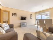 Ático en venta en Estepona, La Concha Resina Golf. Ático...