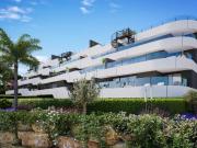 Ático en venta en Estepona, La Concha Resina Golf. Piso...