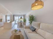 Ático en venta en Estepona, Parque Central. Áticos.