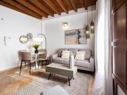 Ático en venta en Granada, San Ildefonso. Ático con...