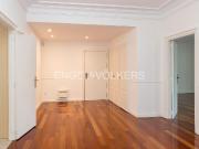 Ático en venta en Madrid, Castilla. Exclusivo y amplio...