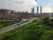 Ático en venta en Madrid, Valdeacederas. Vendemos...