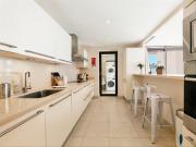 Ático en venta en Marbella, Alto de los Monteros. Ático...