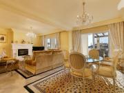 Ático en venta en Marbella, Las Brisas. Ático soleado y...