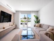 Ático en venta en Marbella, Puerto Banús. La Sencillez...