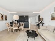 Ático en venta en Marbella, Puerto Banús. Lujoso y...