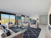 Ático en venta Estepona, 3 dormitorios, vistas al mar,...