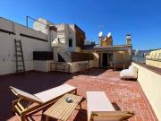 Ático Luminoso con Gran Terraza y Vistas en Ciutat Vella