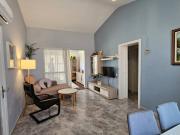 Ático luminoso con vistas abiertas a la montaña en...