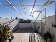 Ático reformado con terraza panorámica junto a la Plaza...