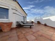 Ático reformado con terraza privada de 130 m2 en...