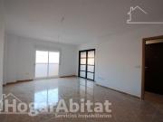 ÁTICO SEMINUEVO Y REFORMADO CON TERRAZA Y BALCÓN