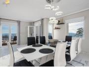 Ático único de 170m2 con vistas panorámicas en Ciudad...