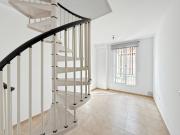 Atractivo Dúplex Moderno en Barrio La Trinidad, Málaga