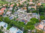 Espetacular casa em condomínio para venda e locação com...