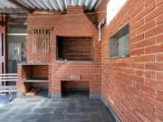 Atraente casa tipo para venda em Vila Inah com 3...