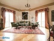 Attico arredato Centro