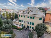 Attico arredato con terrazzo Albaro