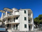 Attico arredato con terrazzo Centro