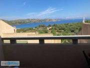 Attico arredato con terrazzo Centro