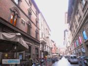 Attico arredato con terrazzo Centro