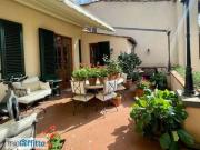 Attico arredato con terrazzo Centro storico