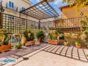 Attico arredato con terrazzo Centro storico
