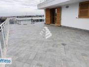 Attico arredato con terrazzo Eur, laurentino,...