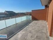 Attico arredato con terrazzo Lingotto