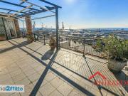 Attico arredato con terrazzo Sestri ponente