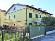 Attico arredato in affitto, Massa marina di