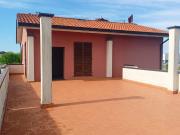 Attico con giardino a Pontedera