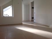 Attico con terrazzo a Massa