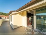 Attico con vista lago a Passignano sul Trasimeno, a 600...