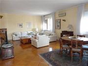 Prestigioso attico di 140 mq in vendita Via Marsala,...