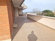 Attico di prestigio di 510 mq in vendita Viale John...