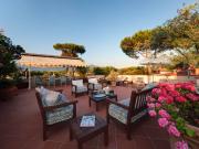 Attico / Mansarda in affitto a Forte dei Marmi LU