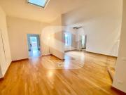 Attico / Mansarda in affitto a Lucca LU