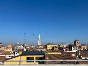 Attico / Mansarda in affitto a Modena MO