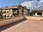 Attico / Mansarda in affitto a Roma RM