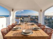 Attico pronto da abitare con vista mare in Sardegna —...