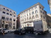 Attico/mansarda in vendita a Roma via dei Banchi Nuovi,...