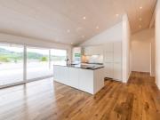 Attika Highlight mit 100 m² Sonnenterrasse