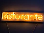 Attivit / Licenza di 400 m con 3 locali in vendita a...