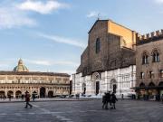 Attività / Licenza in affitto a Bologna BO