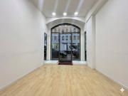 Attività / Licenza in affitto a Milano MI