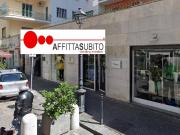 Attività / Licenza in affitto a Napoli NA