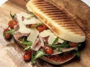 Attività / Licenza in vendita a Massa MS